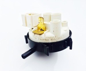 Dishwasher Pressure Switch (260932C)